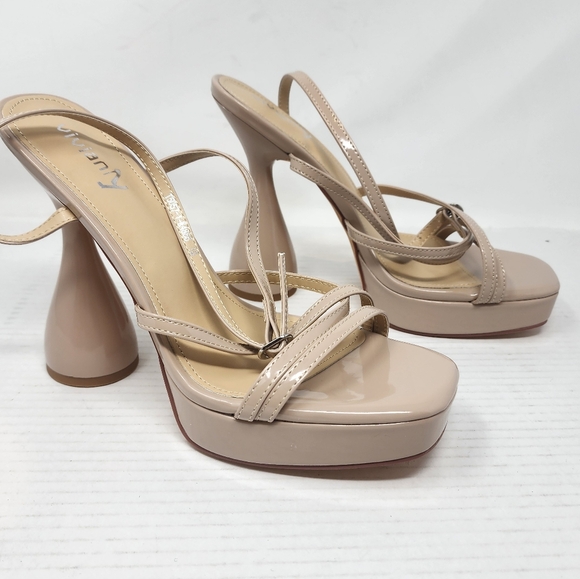 New Nude Strappy Heels Sculpted Heel Size 10 - Picture 2 of 7